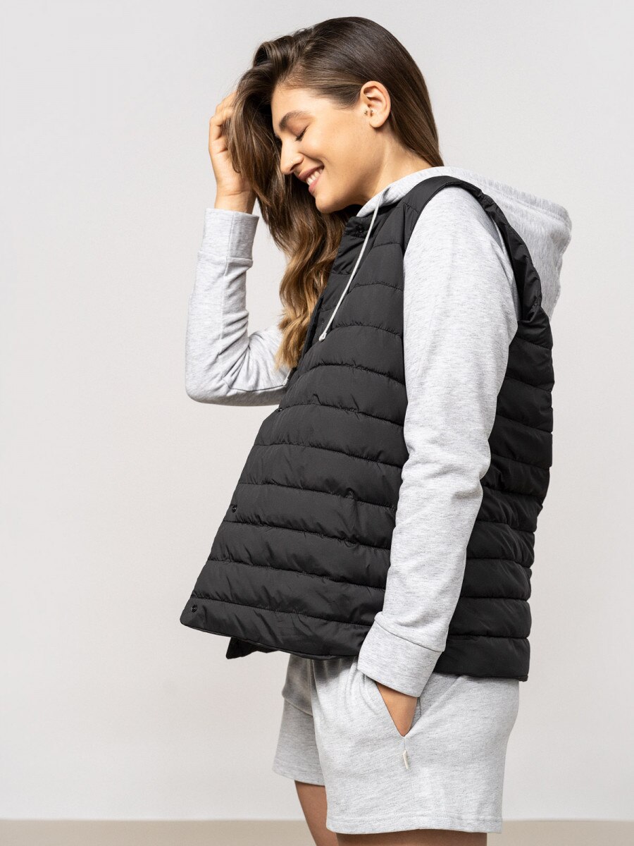 OUTHORN Women's reversible synthetic down vest deep black 4