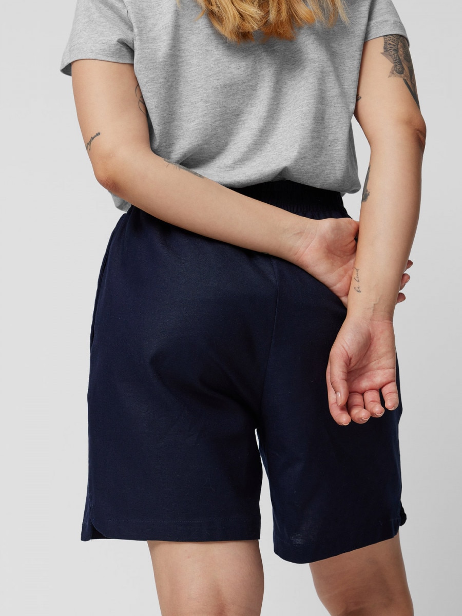 OUTHORN Women's woven linen shorts - navy blue 5