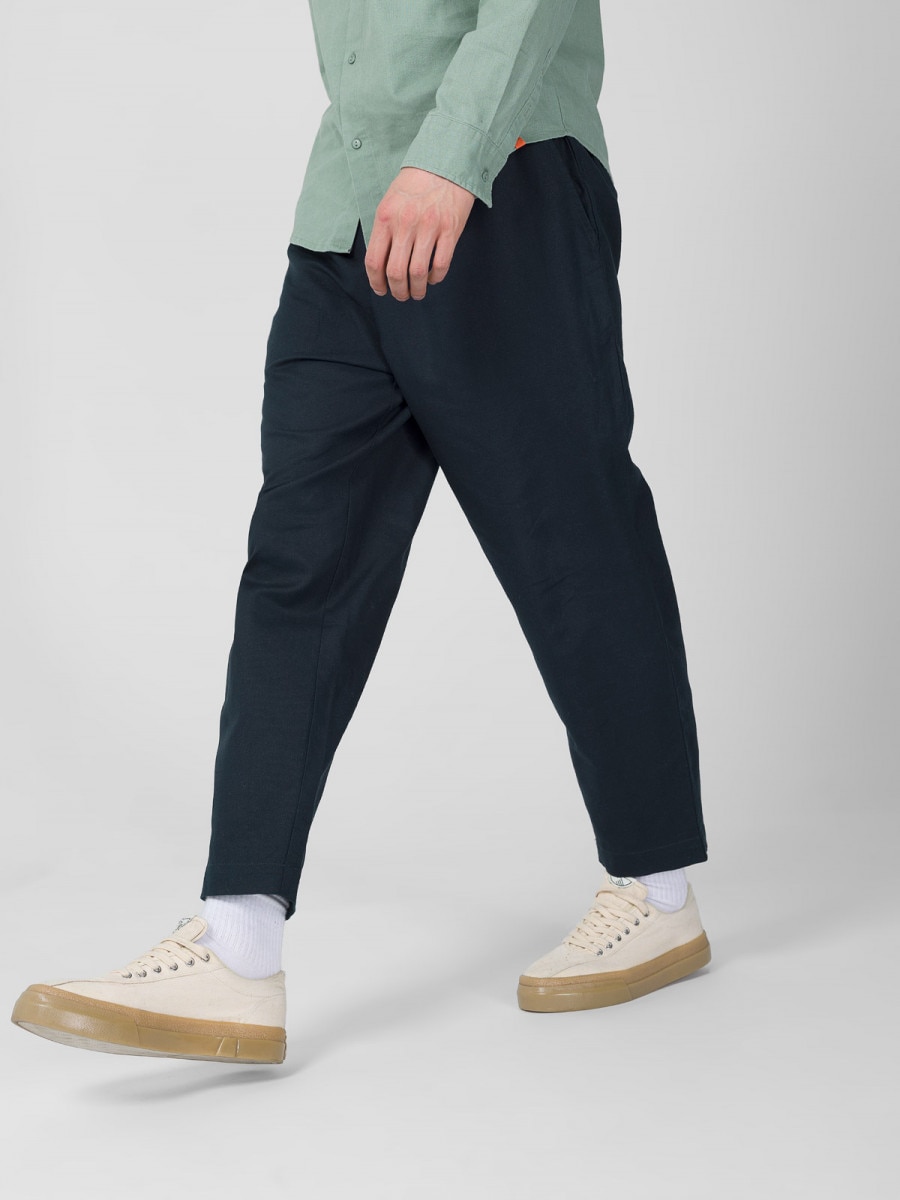 OUTHORN Men's woven linen trousers - navy blue 4