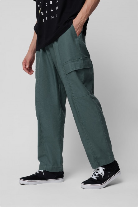 Men's woven cargo trousers - olive